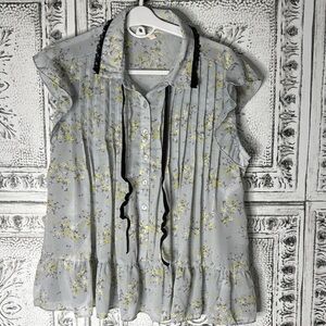 Floral Ruffle Sleeve Blouse